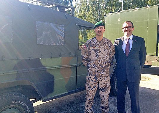 Latvia har tidligere fått feltvogner fra Norge. Denne er i bruk hos spesialstyrkene