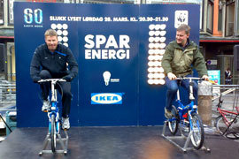 Eks. Fotball-landslagetspiller Jostein Flo og miljø- og utviklingsminister Erik Solheim. Foto: Tone Hertzberg