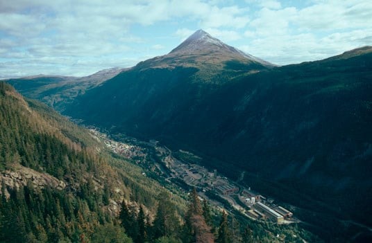 Rjukan er ett av stedene som er oppført på den offisielle listen over områder Norge har til hensikt å nominere til verdensarvlisten. Foto: Trond Taugbøl/Rksantikvaren.
