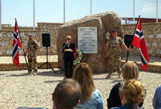 Minneseremoni i Masar e-Sharif, Afghanistan. 25 pårørende deltok på minnedagen.