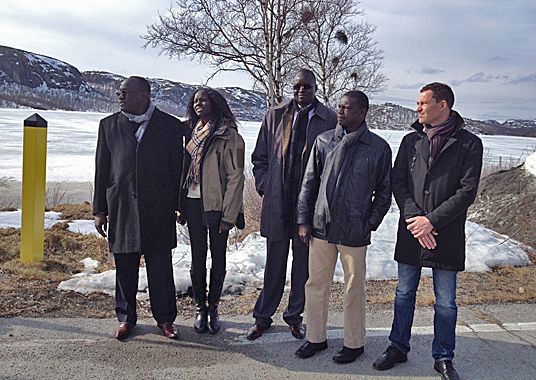 Sør-Sudans viseforsvarsminister, Majak D’Agoot med delegasjon og statssekretær Eirik Øwre Thorshaug