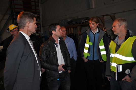 Poul Byskov (Klif), Statsråd Erik Solheim, Thomas og Jack London, Ragnhild Orvik (Klif) og Jens Hertzberg (Fylkesmannen i Oslo og Akershus). Foto: Marianne Gjørv.