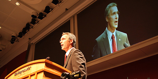 Statsminister Jens Stoltenberg taler til Fagforbundets landsmøte. Foto: Statsministerens kontor